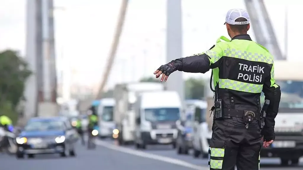 Trafik cezalarında yeni düzenleme: İndirimli ödeme süresi bir aya çıktı