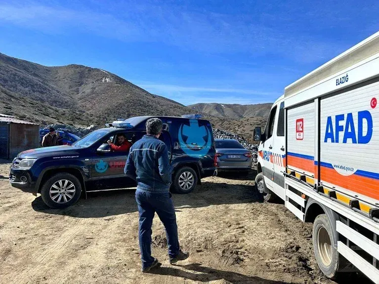 Elazığ’da Krom Madeni Göçüğü: Kurtarma Çalışmaları Devam Ediyor