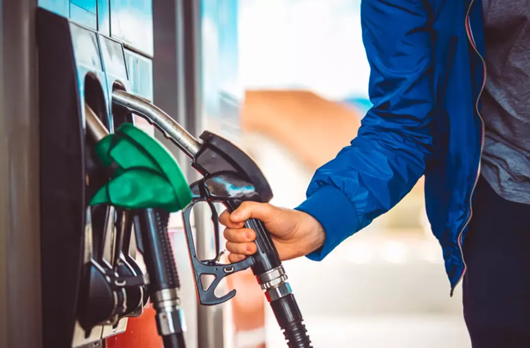 Akaryakıt Fiyatlarında Dalgalanma: Benzin Zammı Pompaya Yansıdı, Motorin ve LPG İçin Zam Beklentisi Arttı (25 Mart 2025)