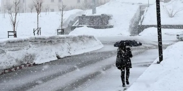 Türkiye Genelinde Meteorolojik Uyarılar Yoğun Kar Yağışı ve Kuvvetli Rüzgar Bekleniyor